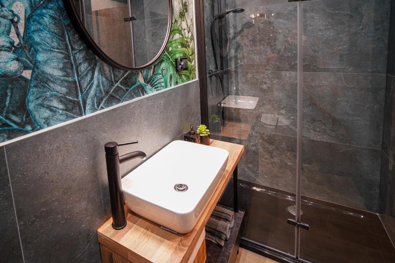 Apartament Z Jacuzzi W Centrum Sanoka Dış mekan fotoğraf